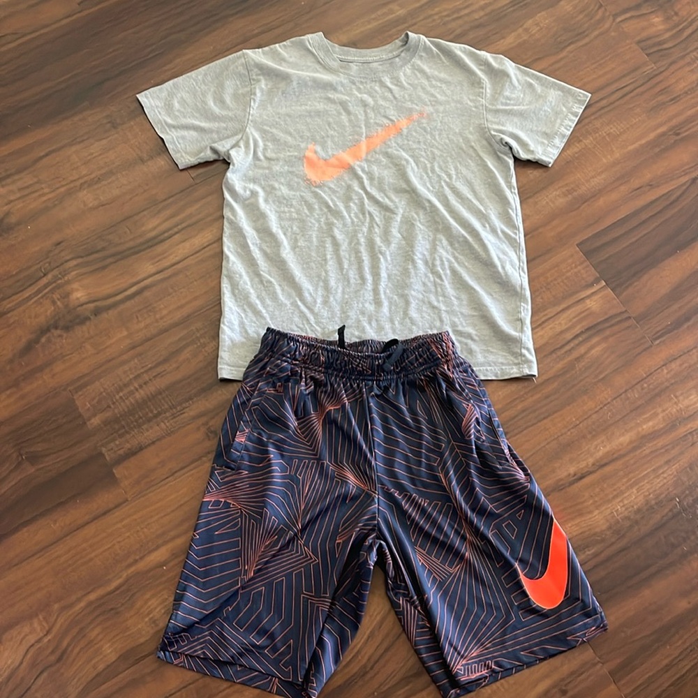 Beautiful Set from Nike